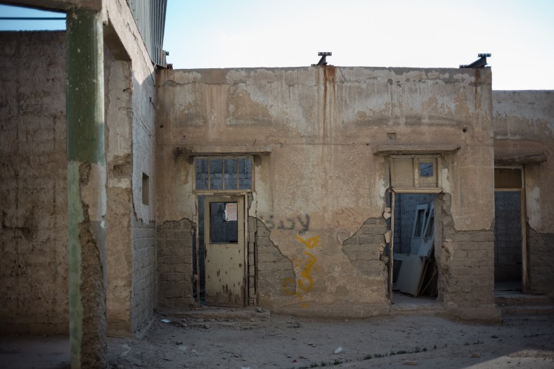 180415_Meem_AbandonedHospital_0016