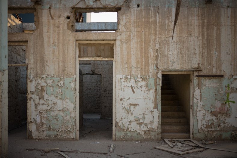 180415_Meem_AbandonedHospital_0023