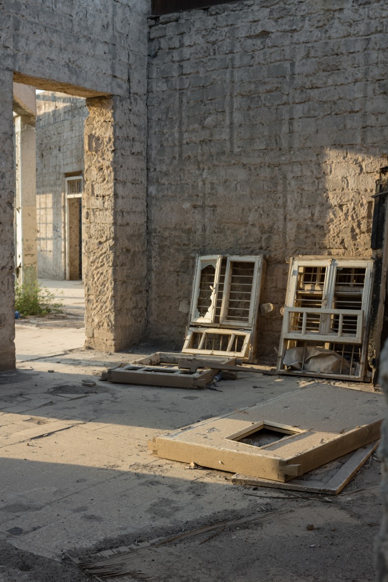 180415_Meem_AbandonedHospital_0030